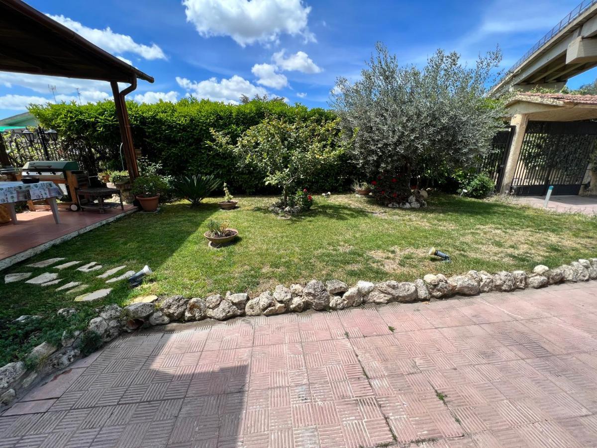 Апартаменты ***** La Casa Di Gio Кальтаниссетта Экстерьер фото